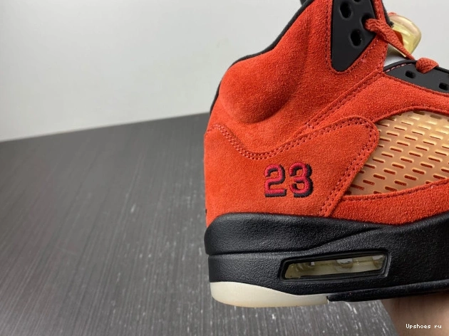 DD9336-800 on 5 Dunk Jordan Mars Retro 0825
